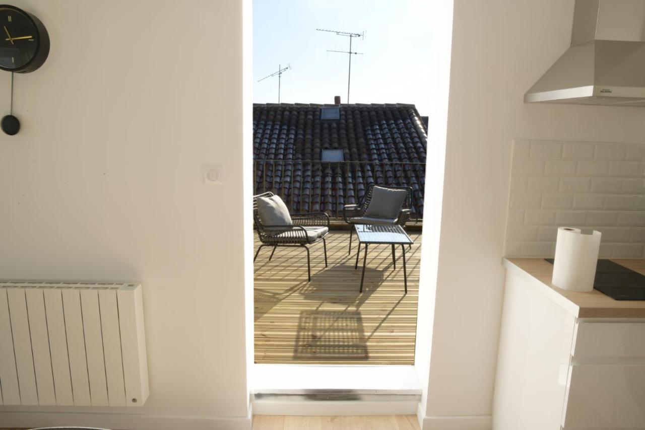 T2 De 55M2 Avec Toit Terrasse, Hyper Centre, Wifi, Draps, Savons Et Serviettes Fournis Cognac Esterno foto